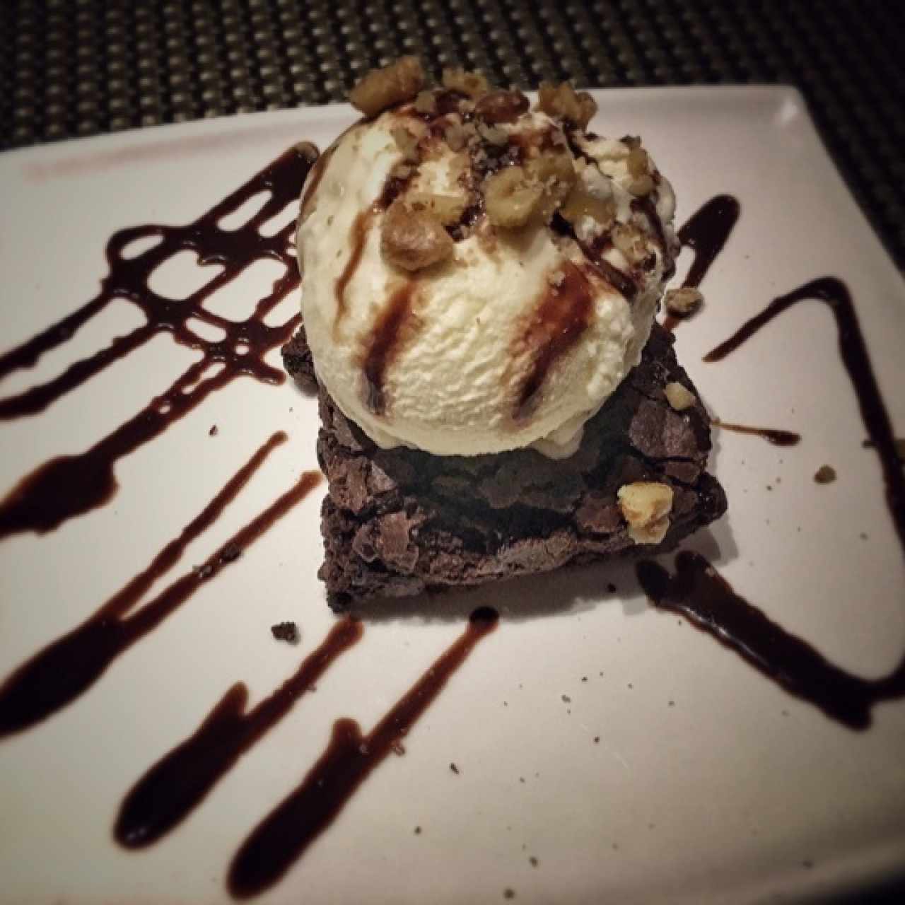 Postres - Brownie con Helado