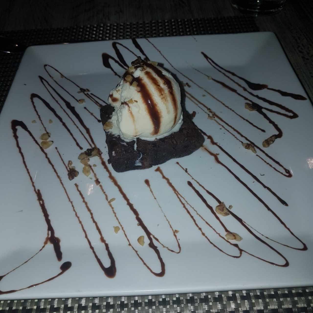 Postres - Brownie con Helado