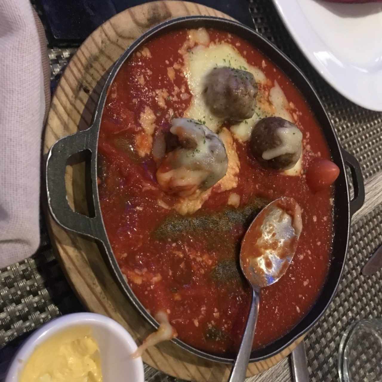 Albondigas de res y cerdo