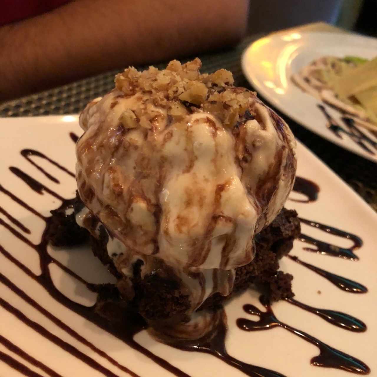 Postres - Brownie con Helado