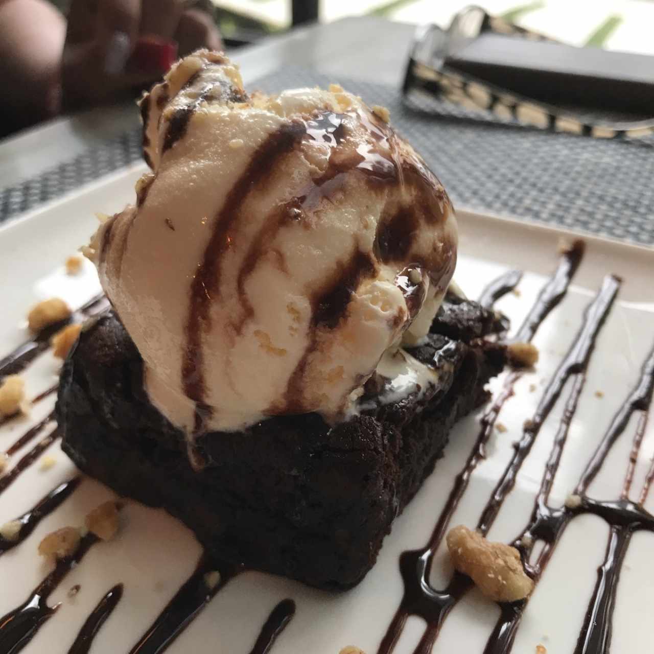 Postres - Brownie con Helado