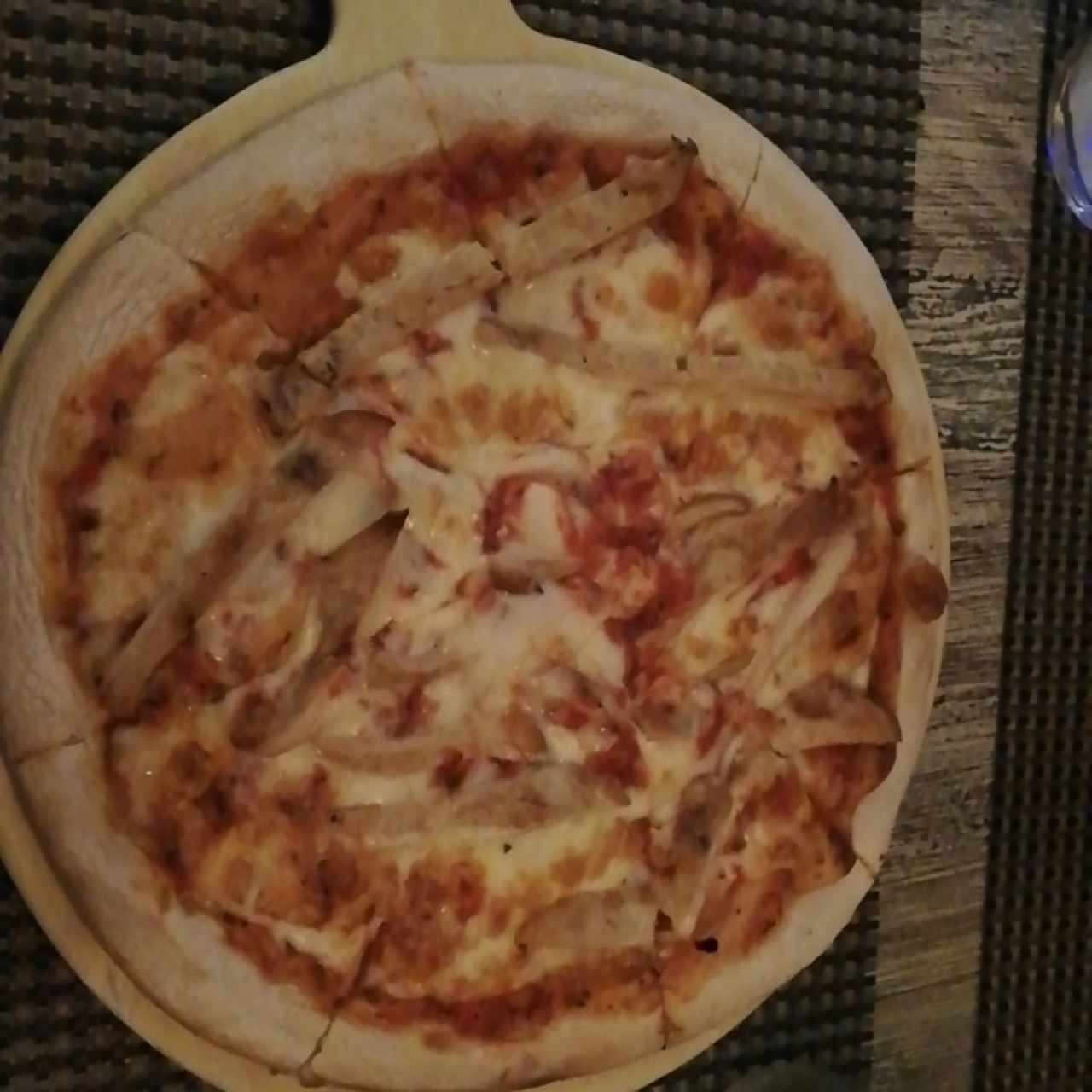 pizza de pollo. 