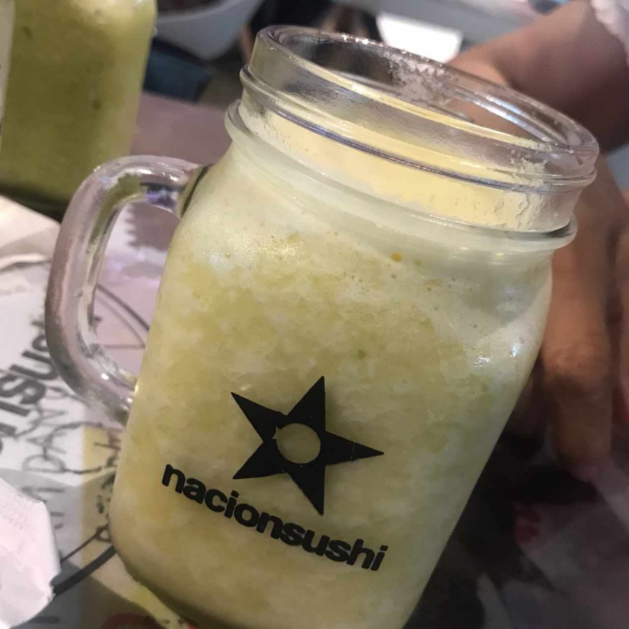 Jugo de manzana verde, piña y jengibre