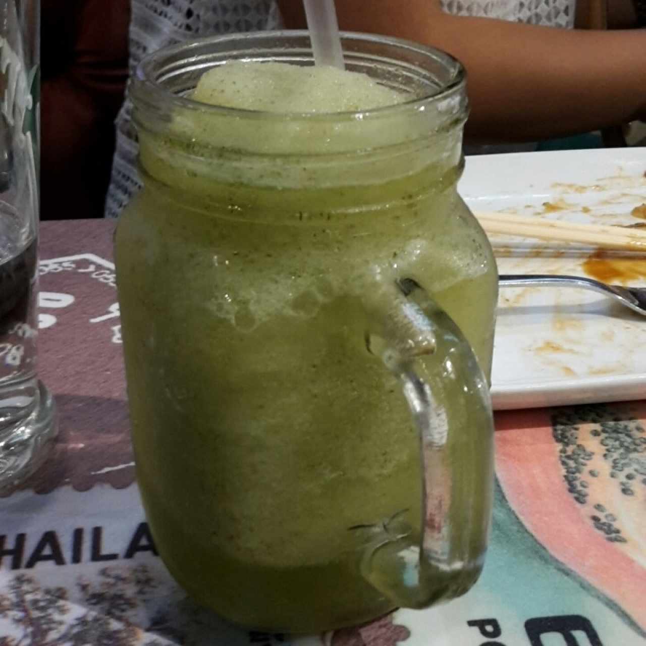 limonada con hierba buena