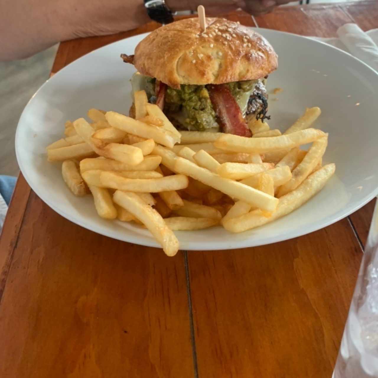Emparedados - Burger Local