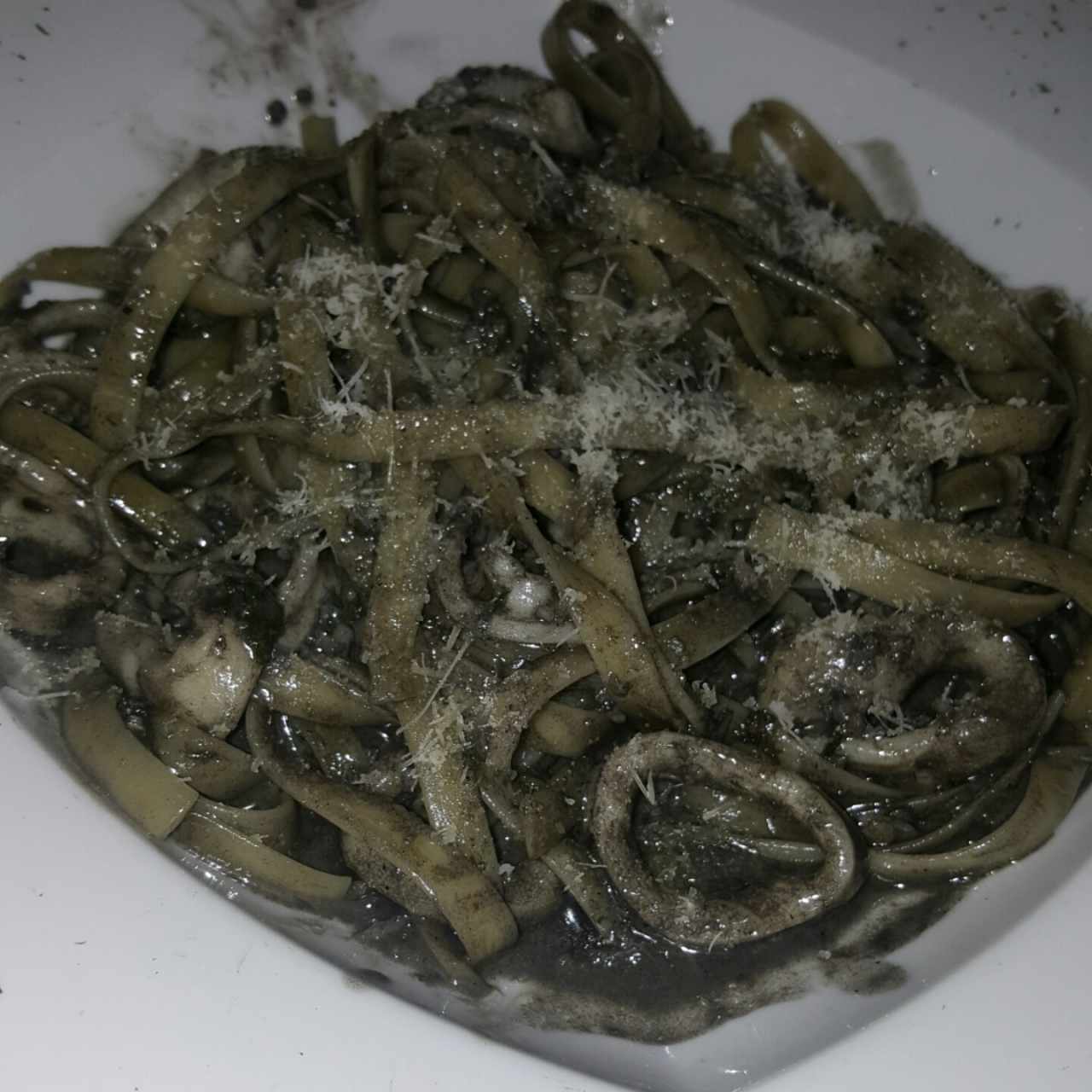 Fettucini de tinta de calamar