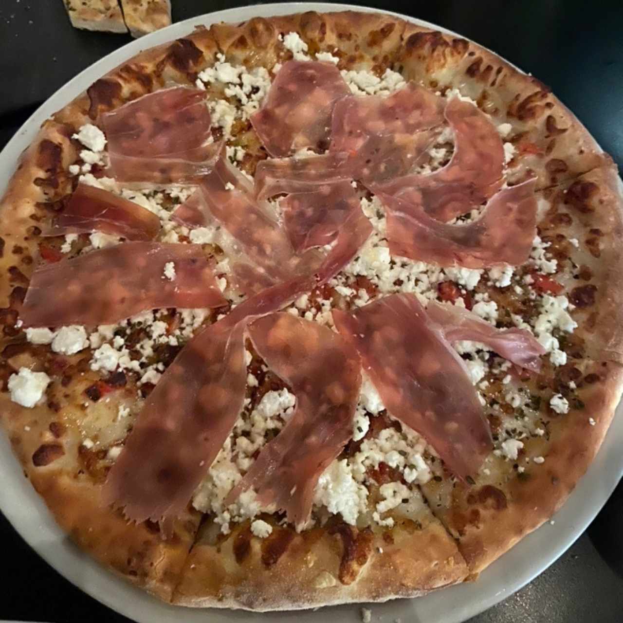 Pizza Fetta (con Jamon Serrano Extra)