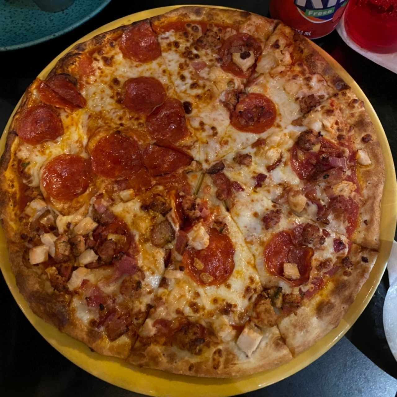 Pizza 14" - Cuatro Carnes