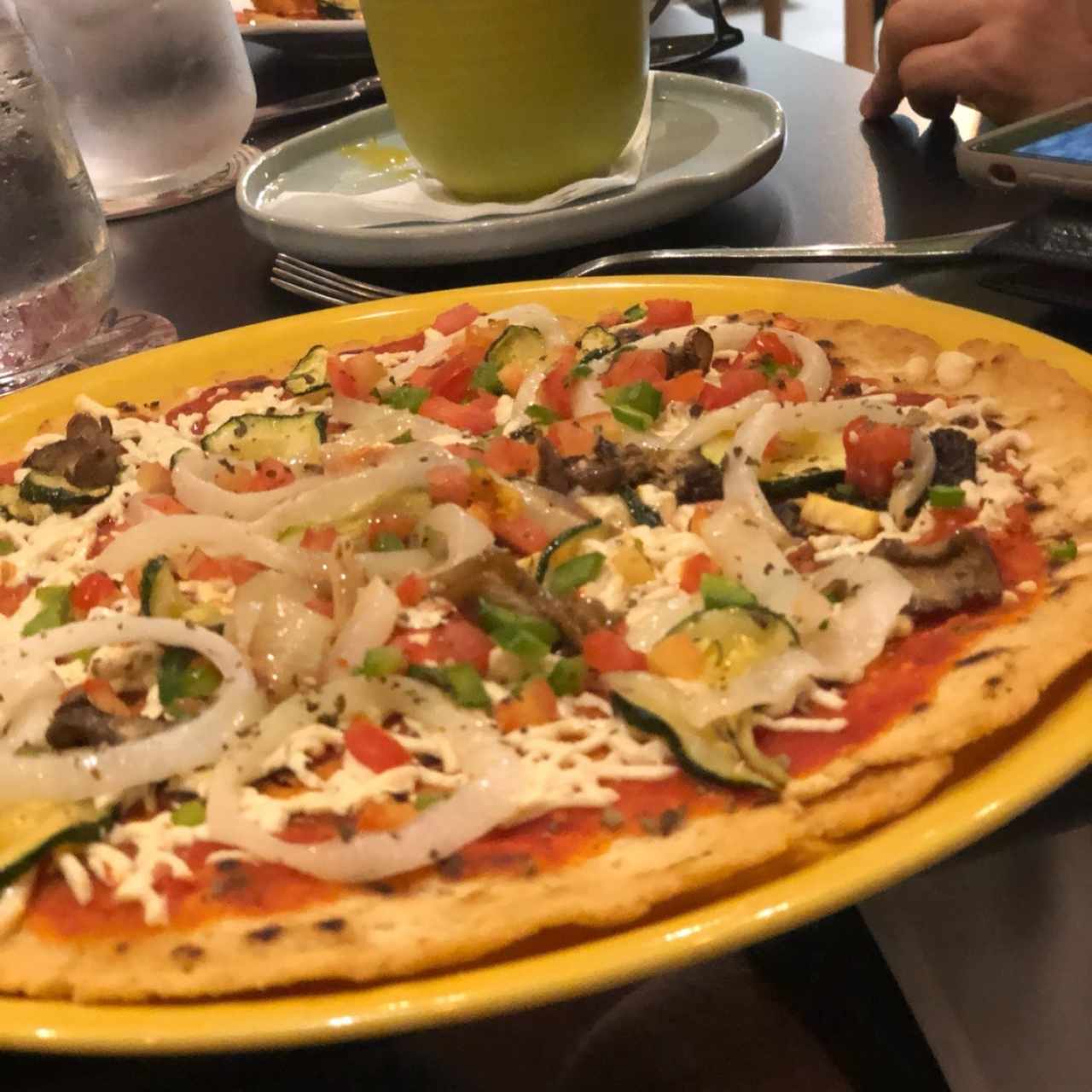 Pizzas - Vegetariana con queso vegano y libre de gluten