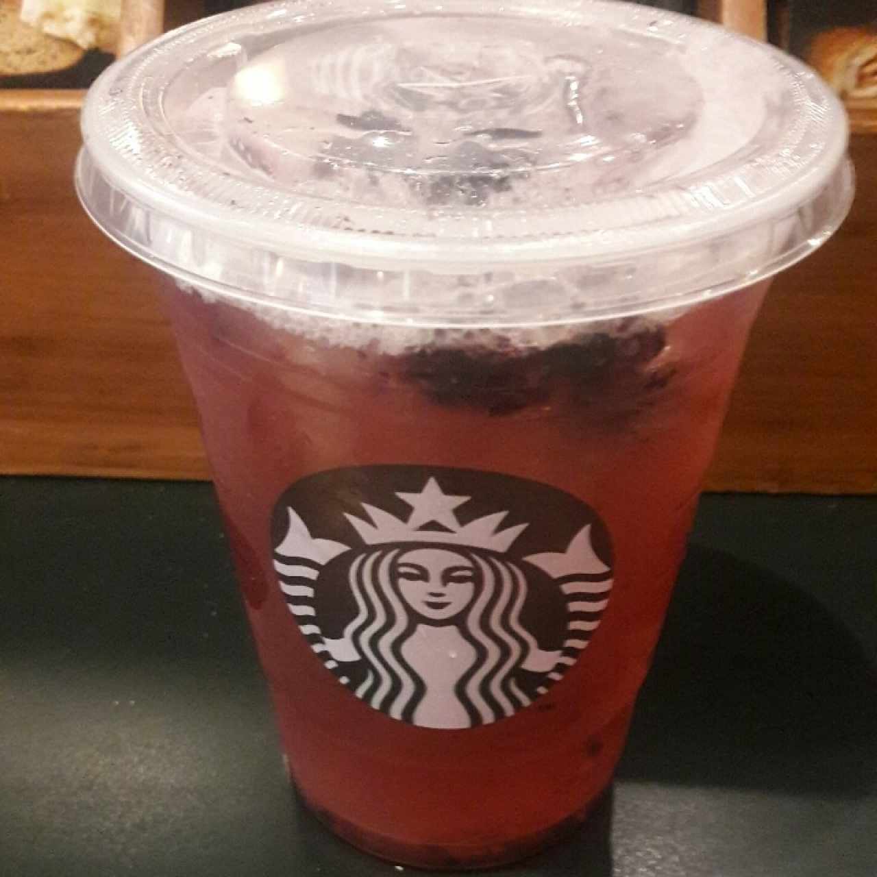 Starbucks refreshers de very berry