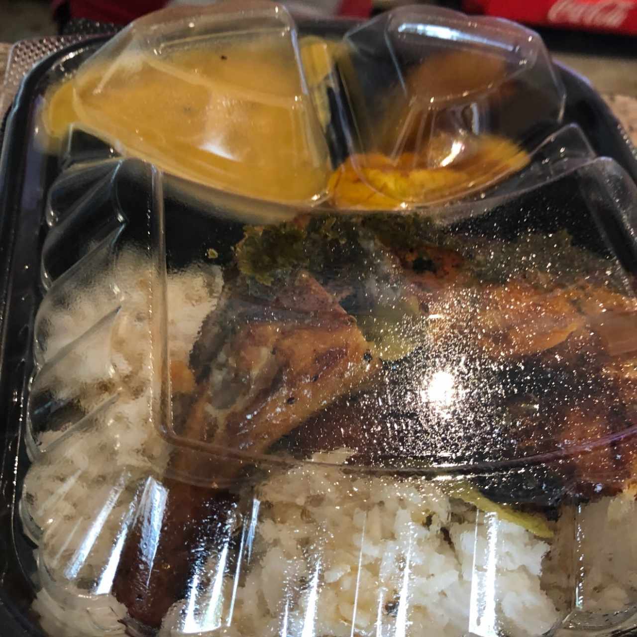 Pollo con arroz y arbejas
