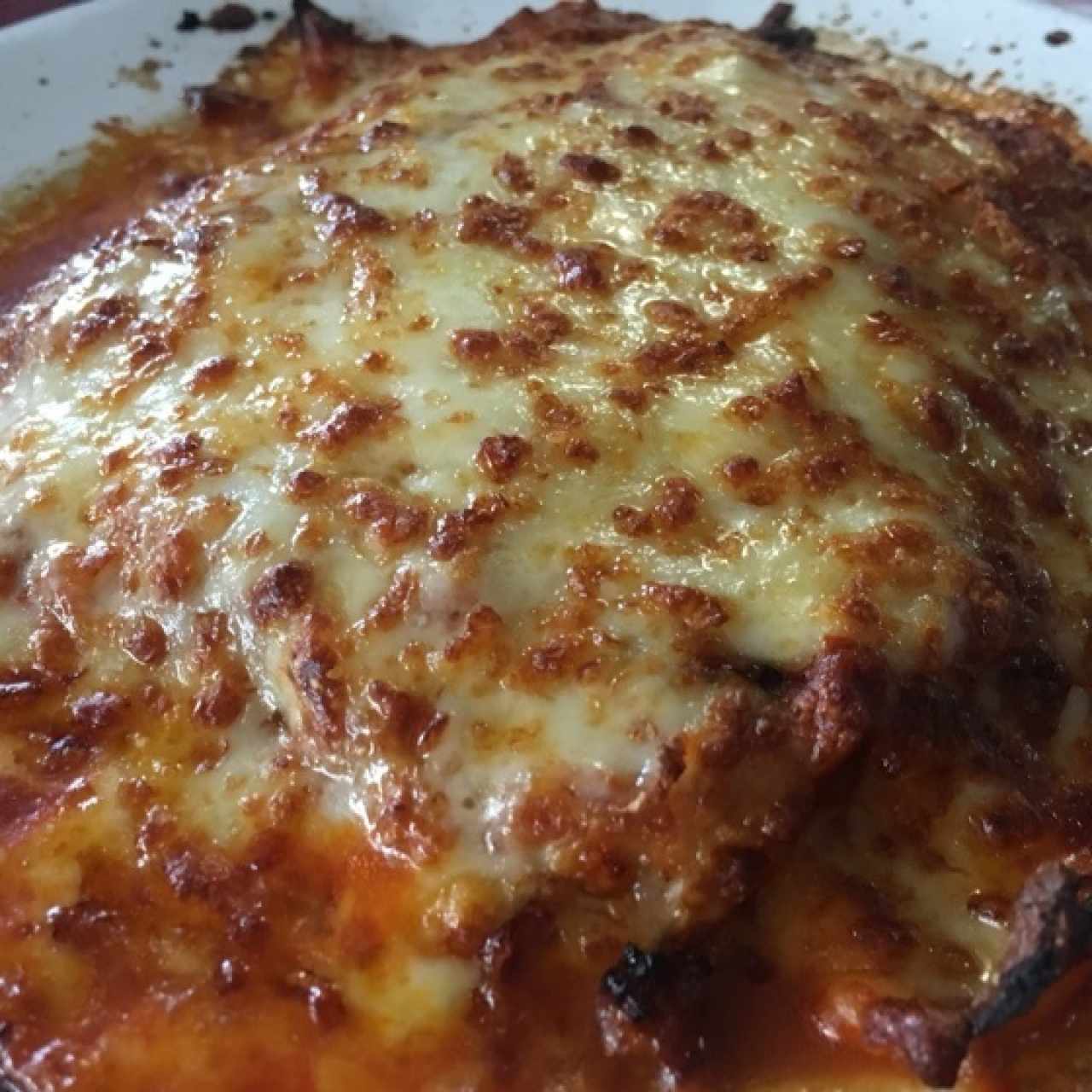Lasagna a la boloñesa gratinada 