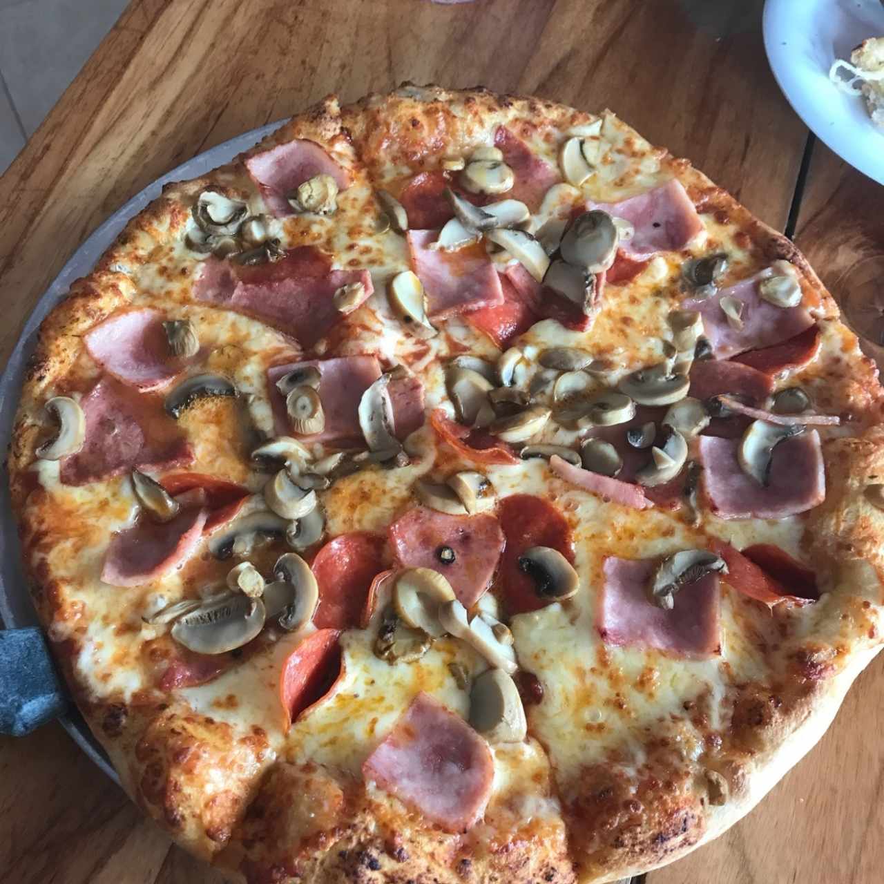 especial giorgios pizza