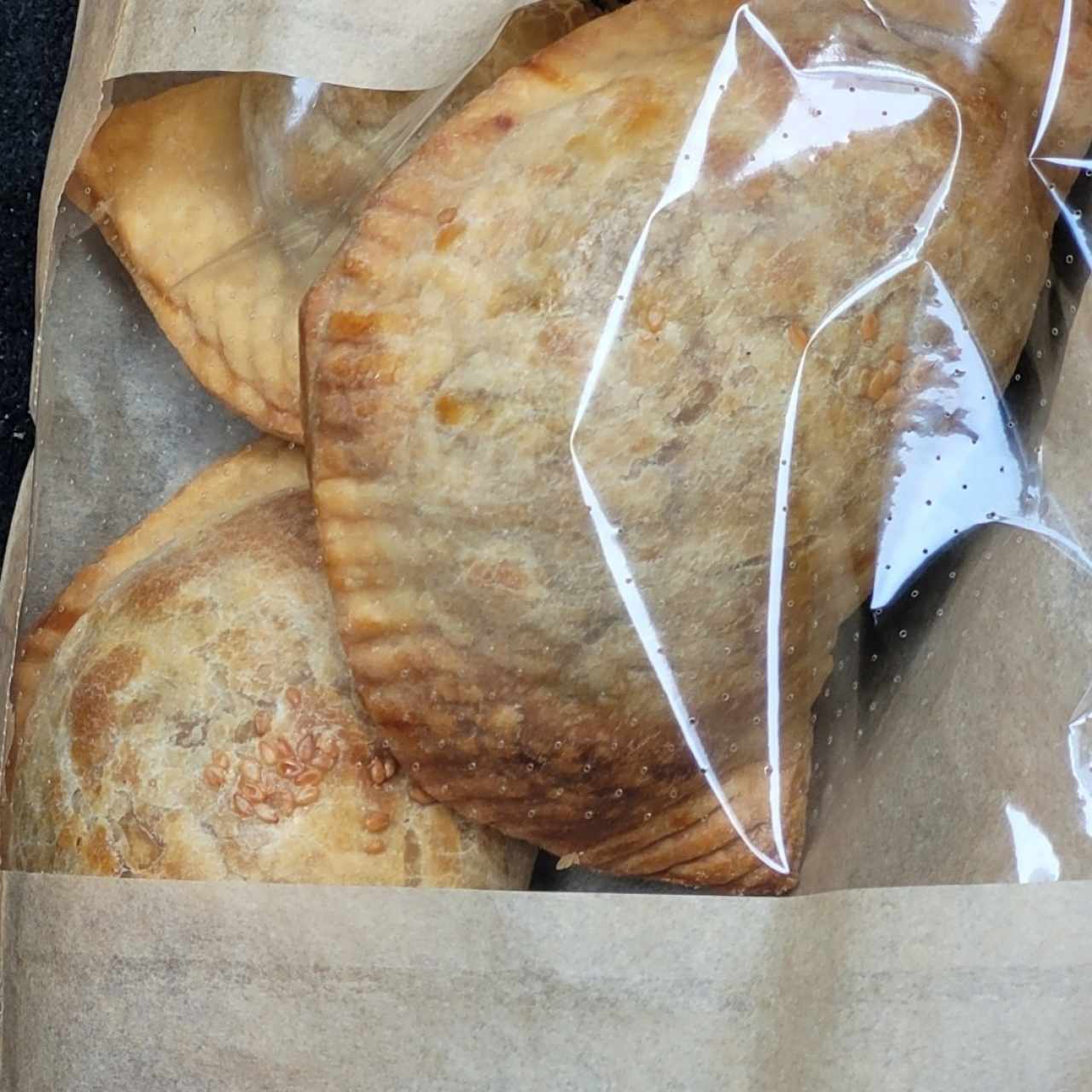 3 empanadas cubana 