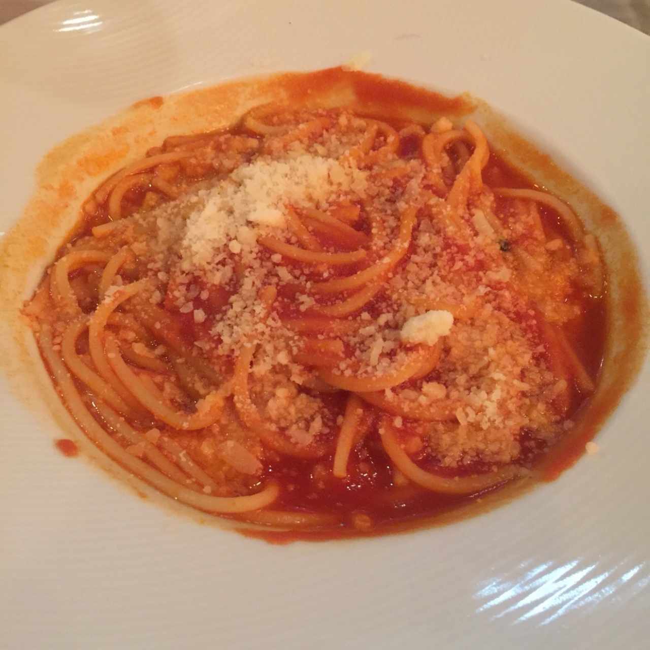 Spaguetti sin gluten con salsa pomodoro