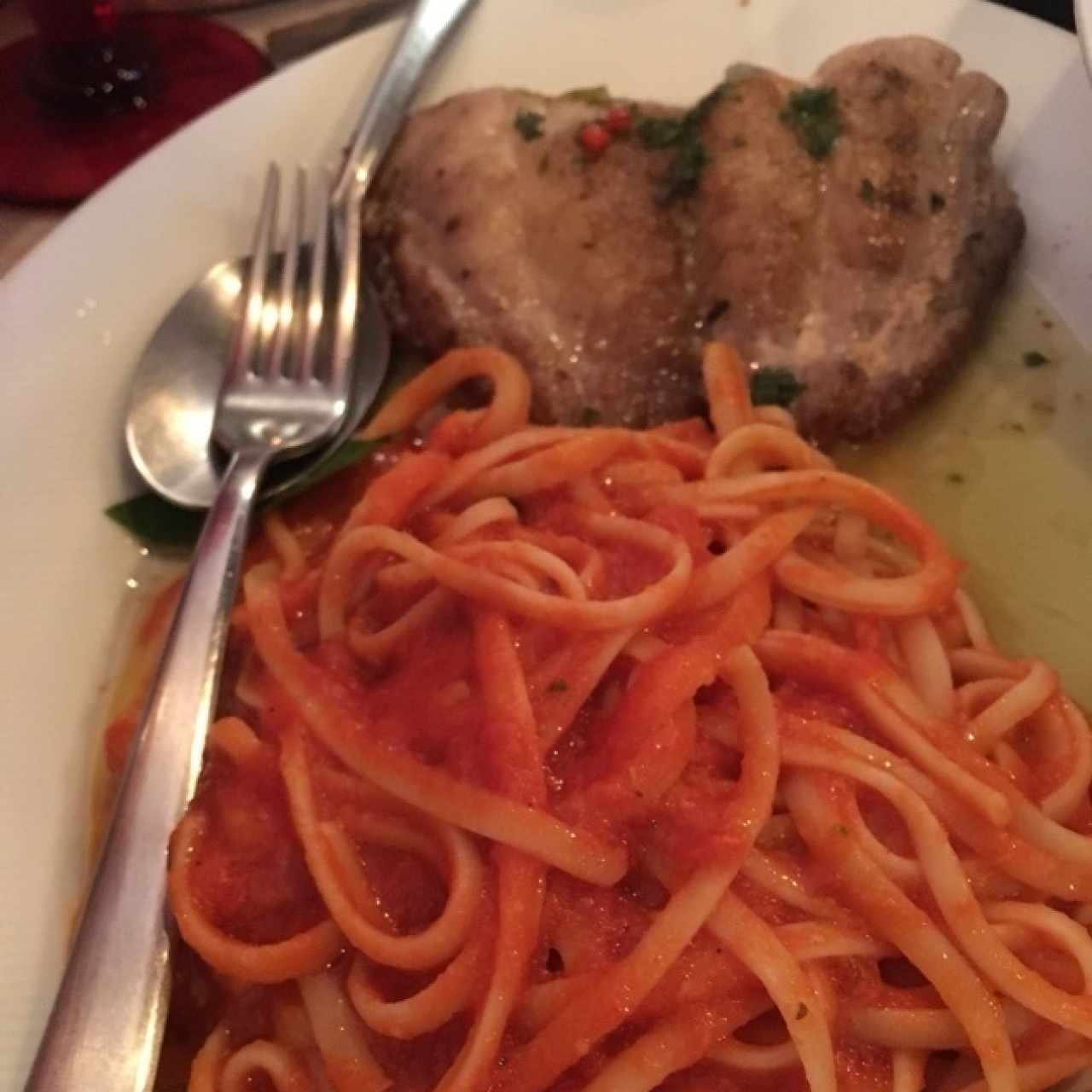 corvina con spaghetti pomodoro