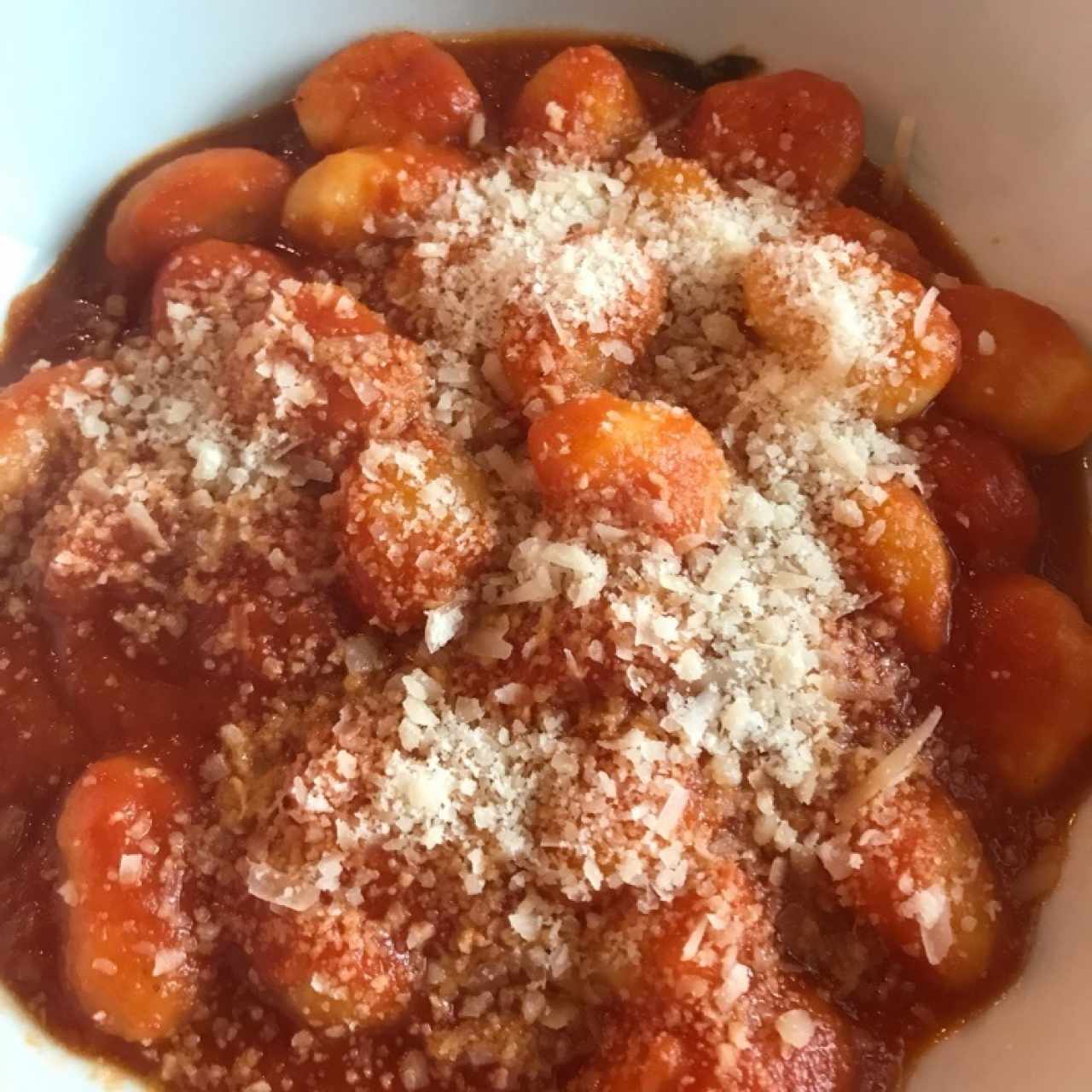 Gnoccis salsa pomodoro