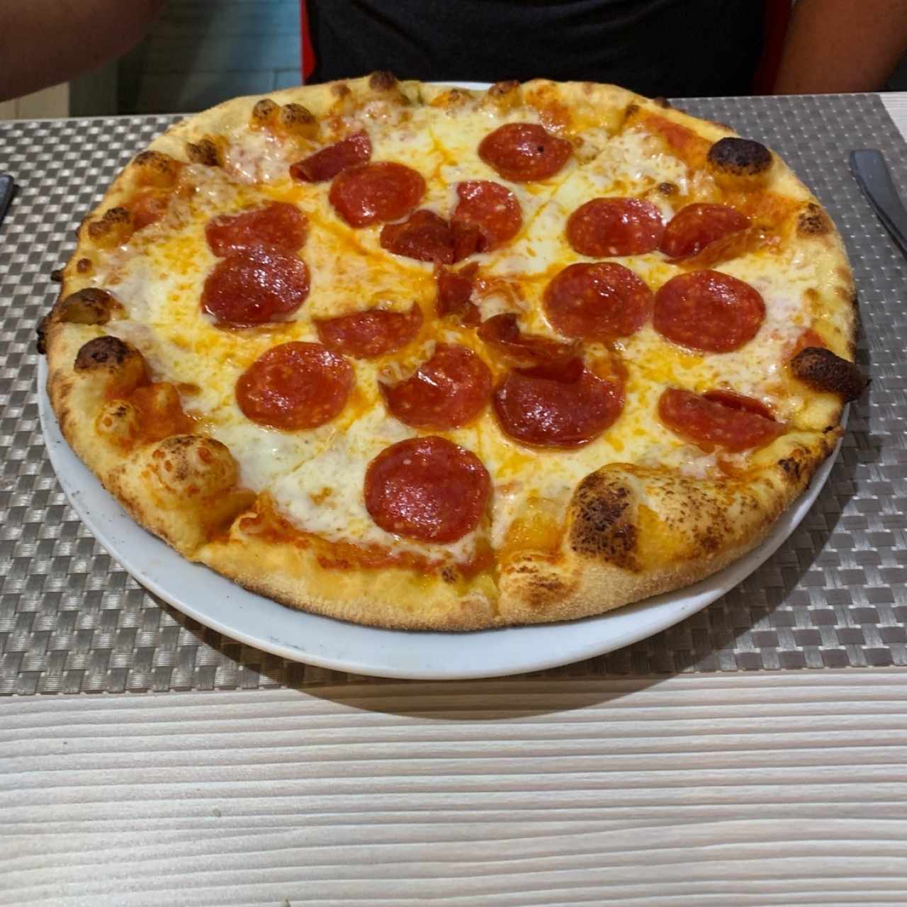 Pizza con pepperoni 