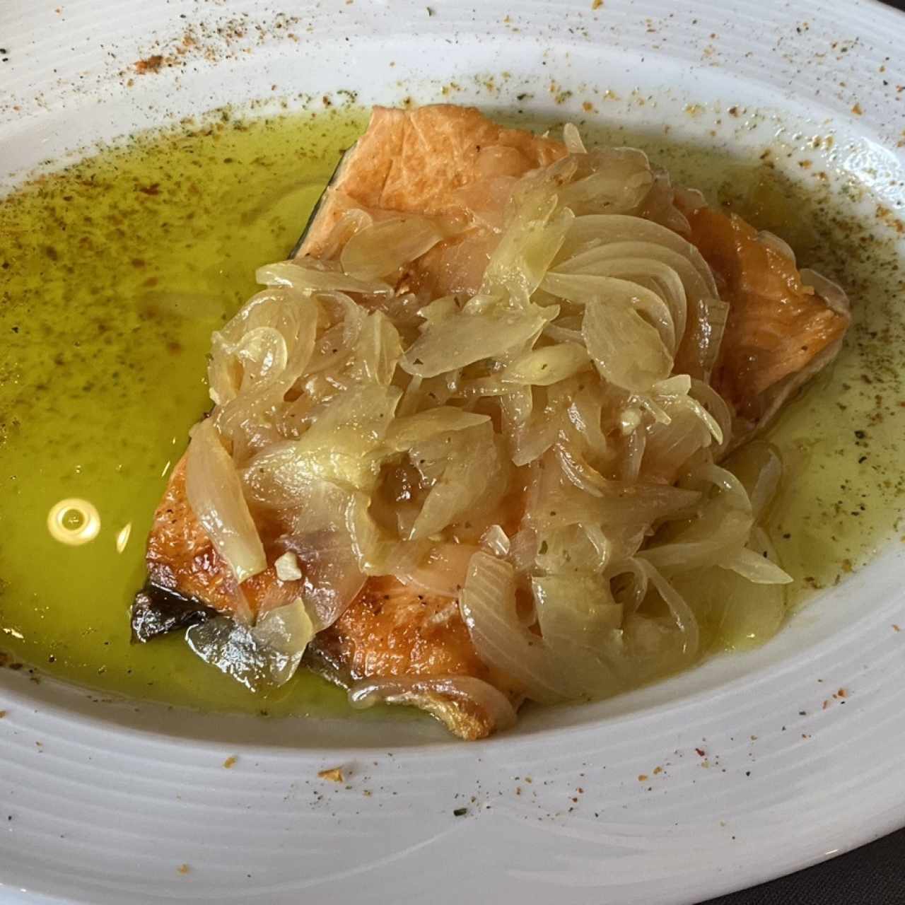 SALMÓN A LA GENOVESA