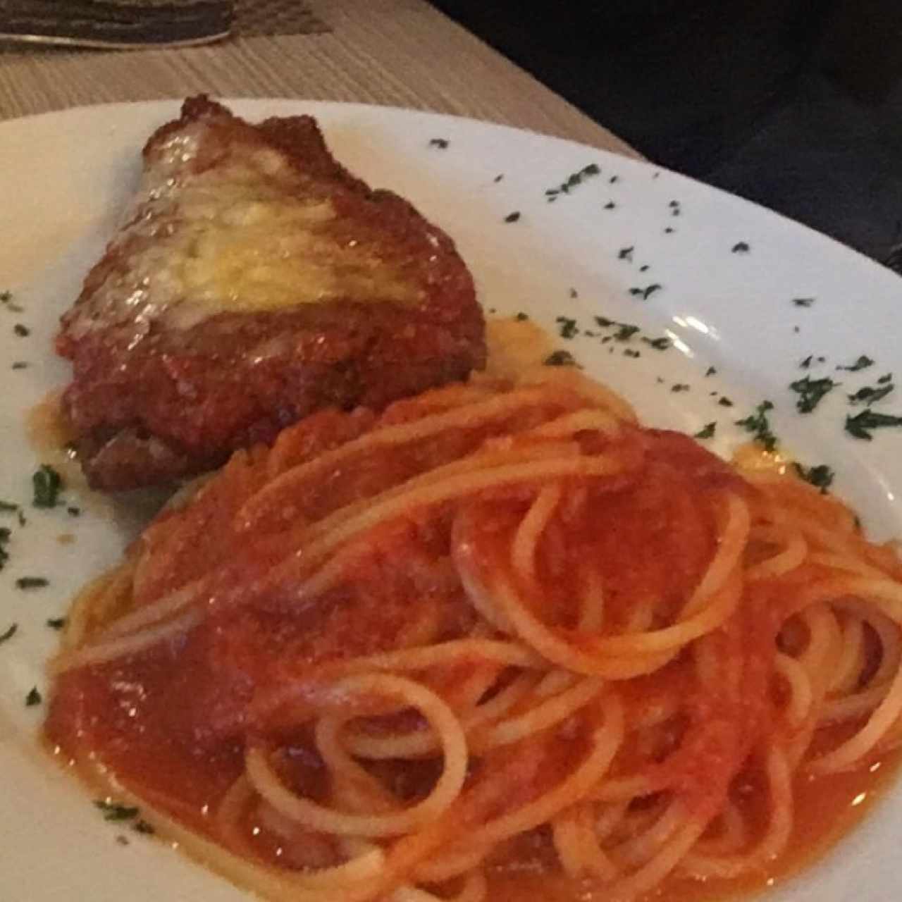 milanesa spaguetti pomodoro