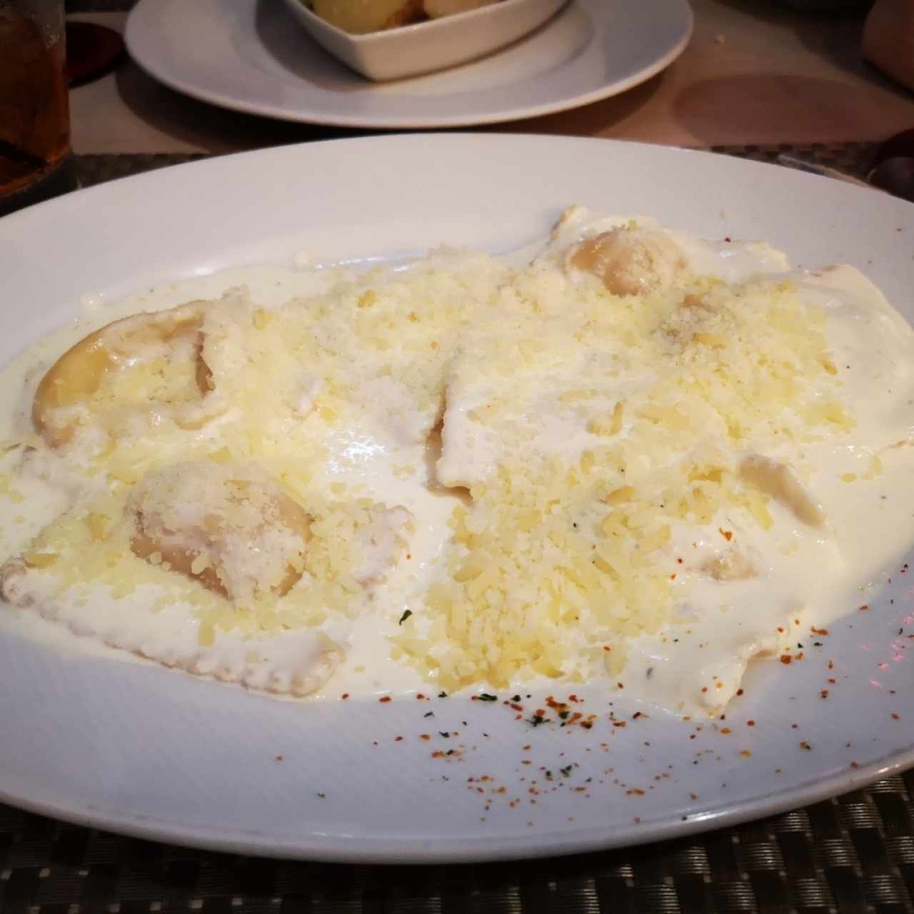 raviolis con salmón