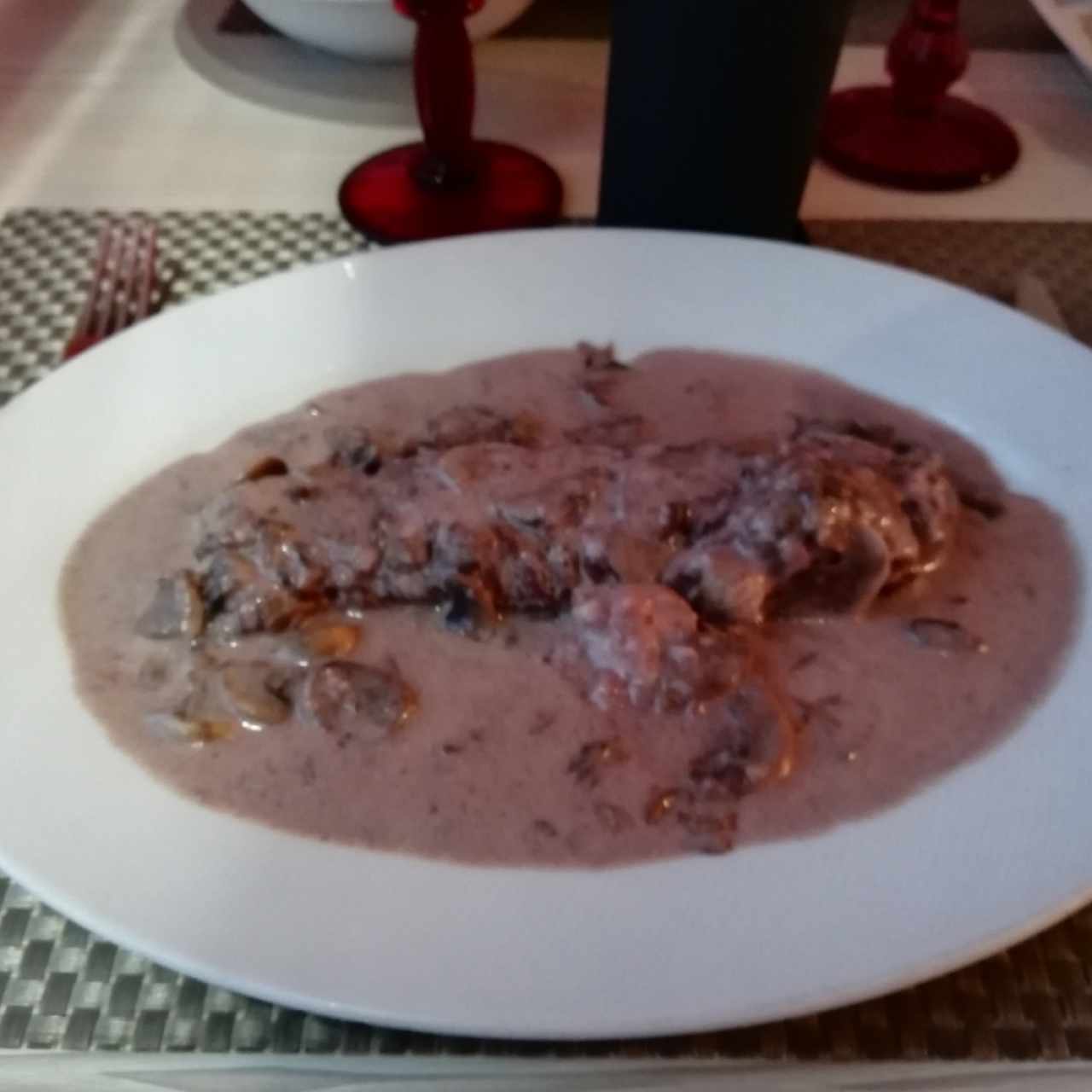 filete con hongos y vino 