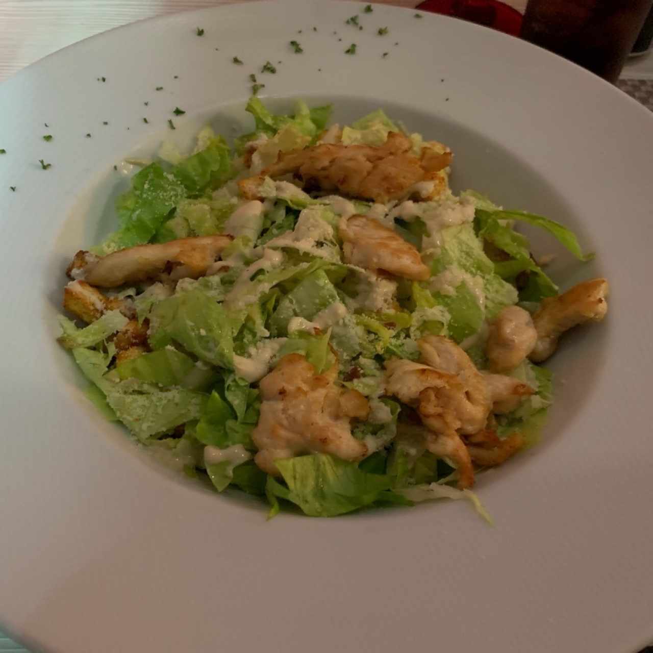 ensalada cesar con pollo