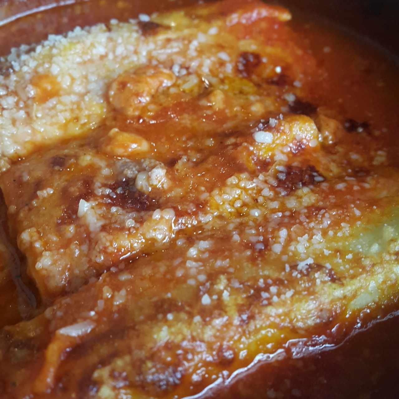 canneloni de carne en salsa pomodoro