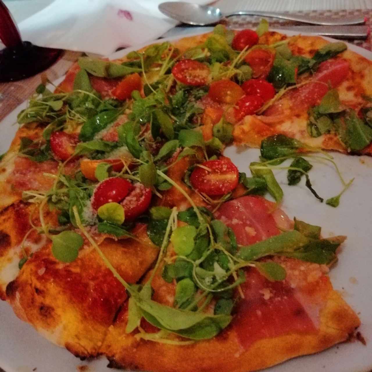 pizza con jamón serrano 😋