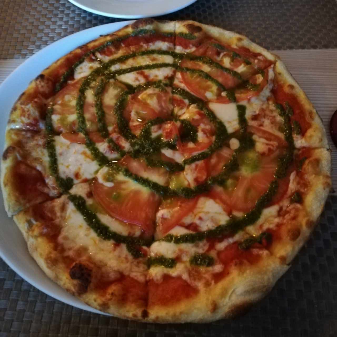 Pizza Caprese