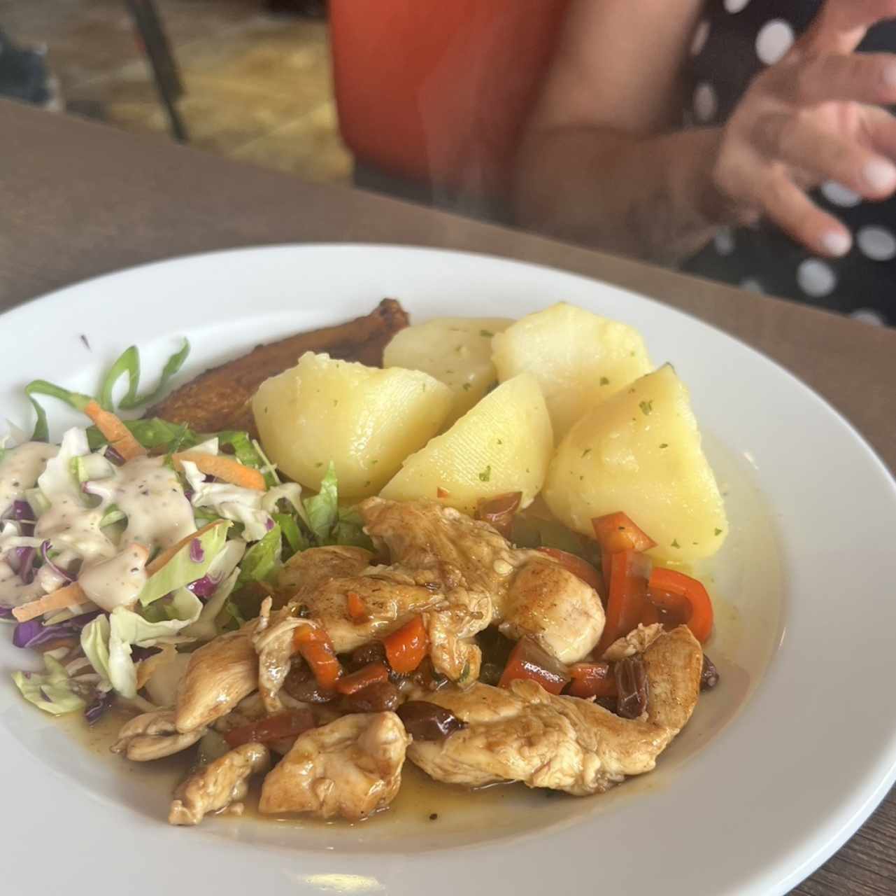 Pollo en salsa de maracuyá 