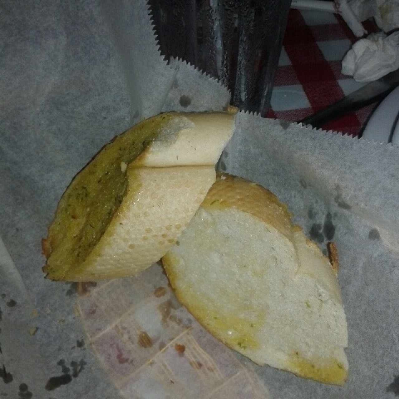 Pan de Ajo bien italiano