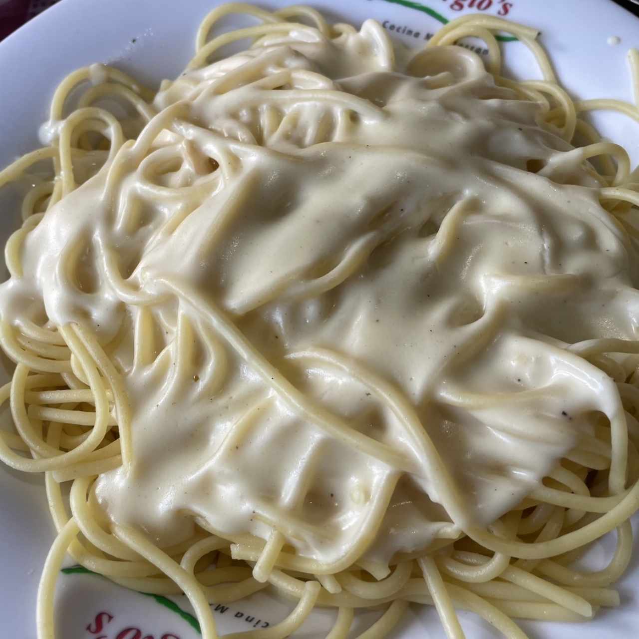 Spaguetti en salsa blanca