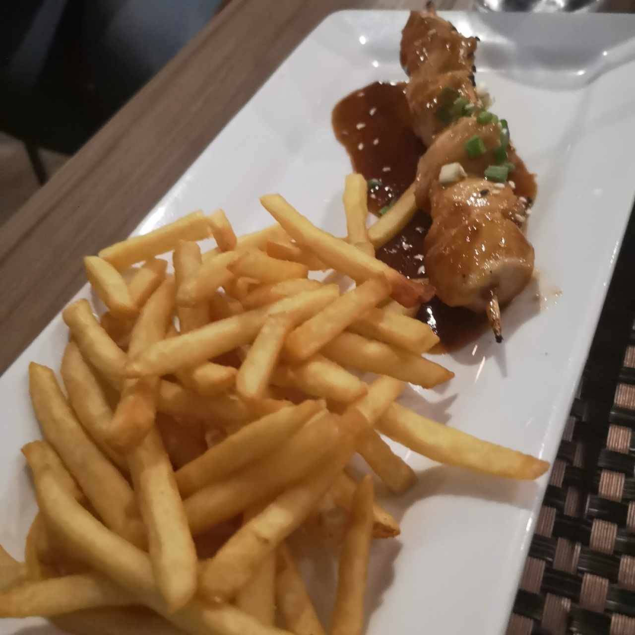 Pinchos de Pollo - Menú de niños