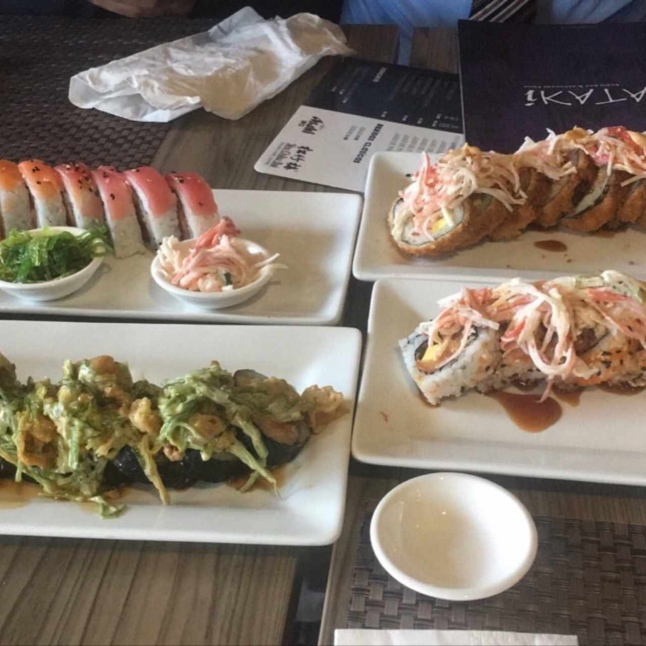 4 estacion , Spicy Tuna , Taraki Especial y Dragon