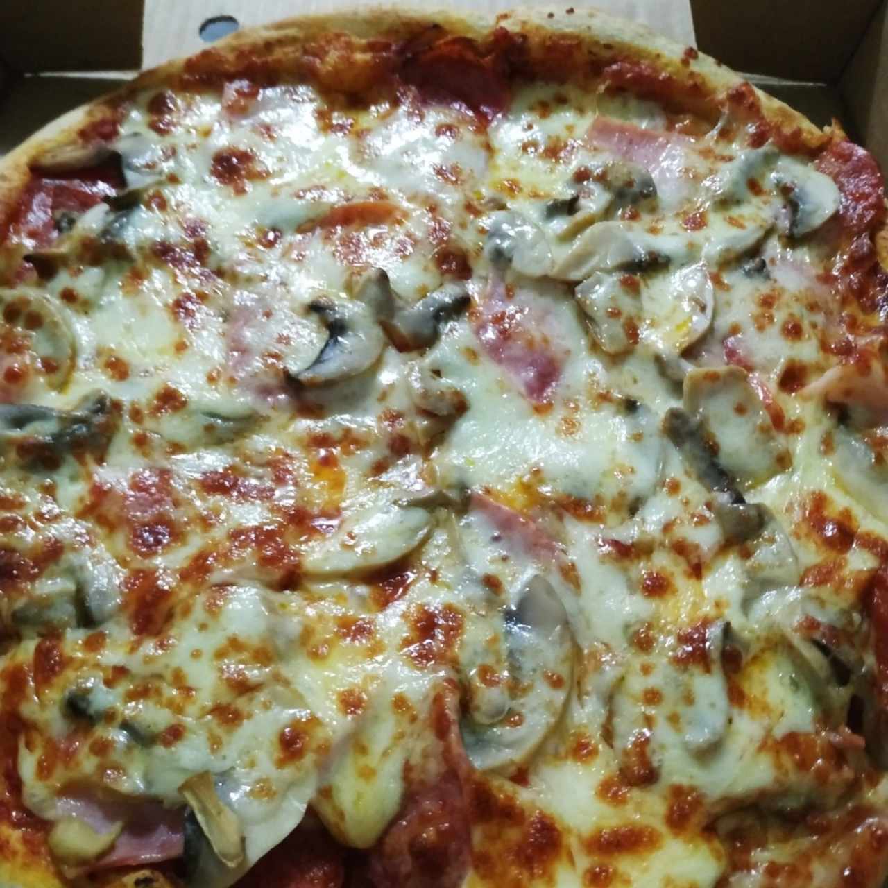 Pizza Giorgio Especial.