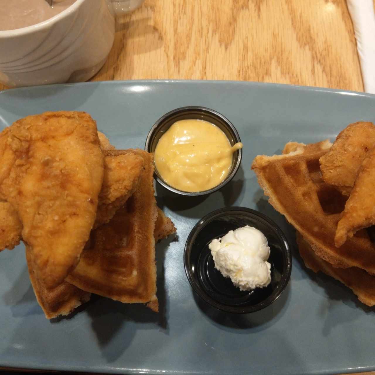 chicken and waffle 