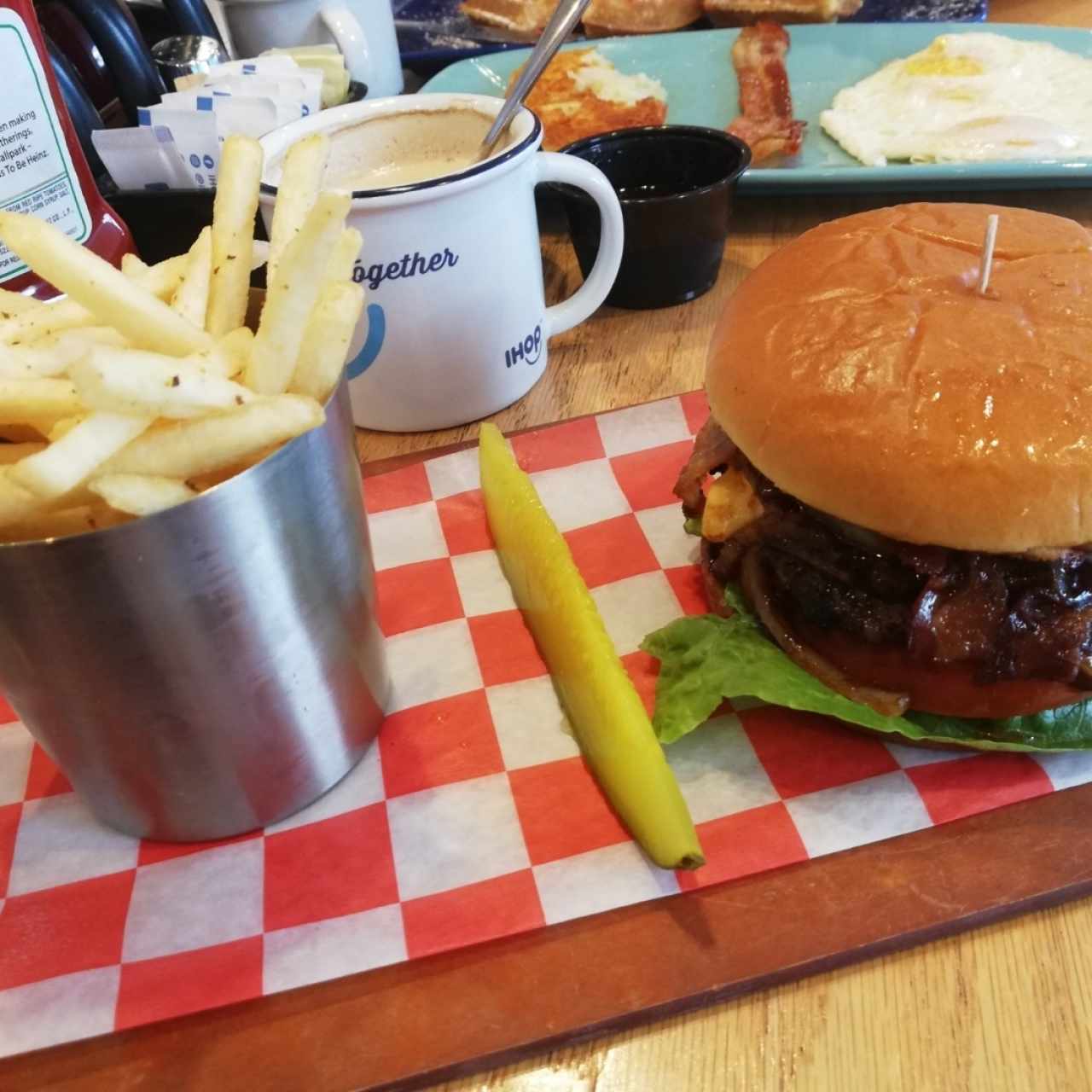 hamburguesa bbq con bacon