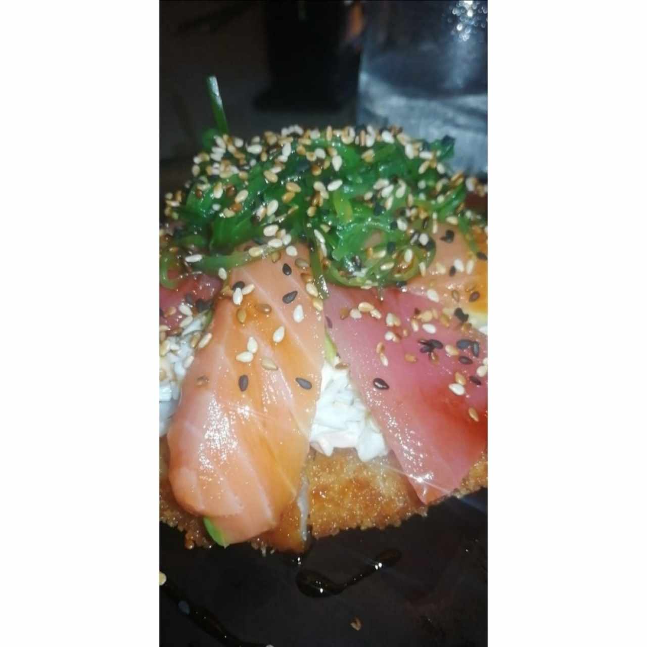Para compartir - Sushi pizza atún-salmon