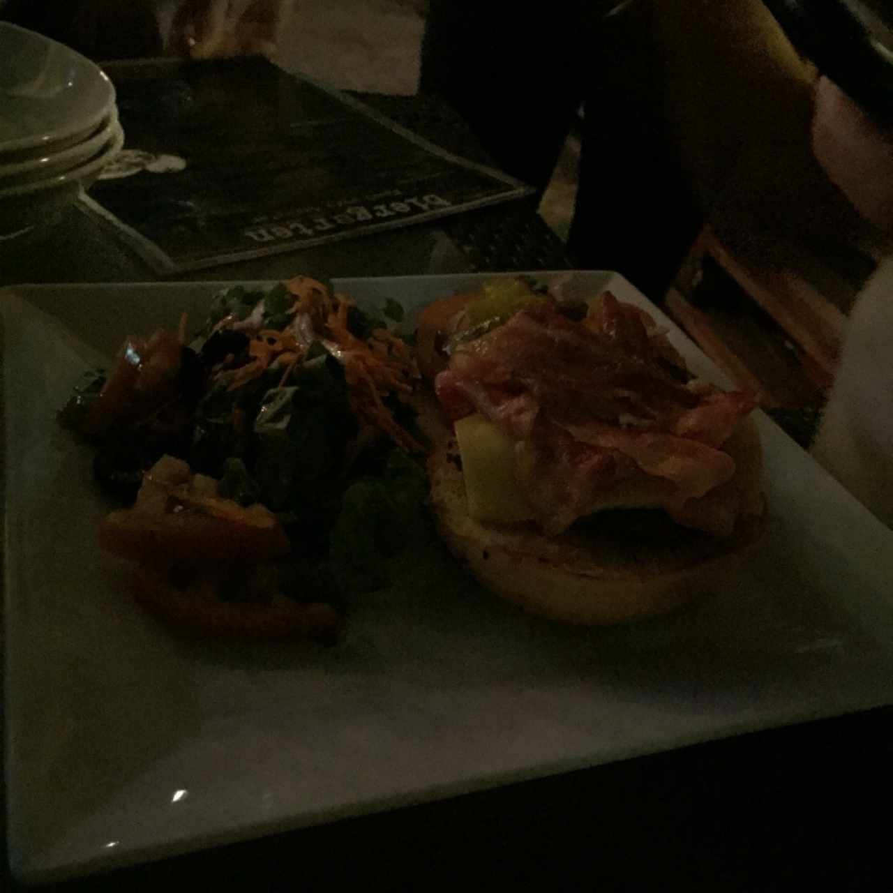 urban burger con ensalada