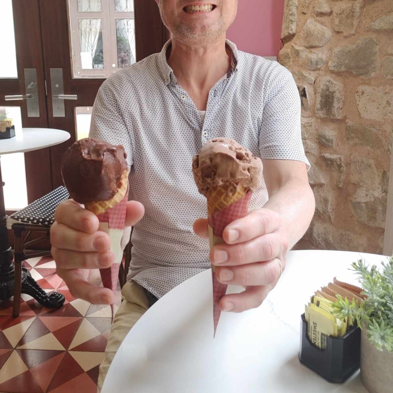 helado de chocolate oscuro y de Bacci
