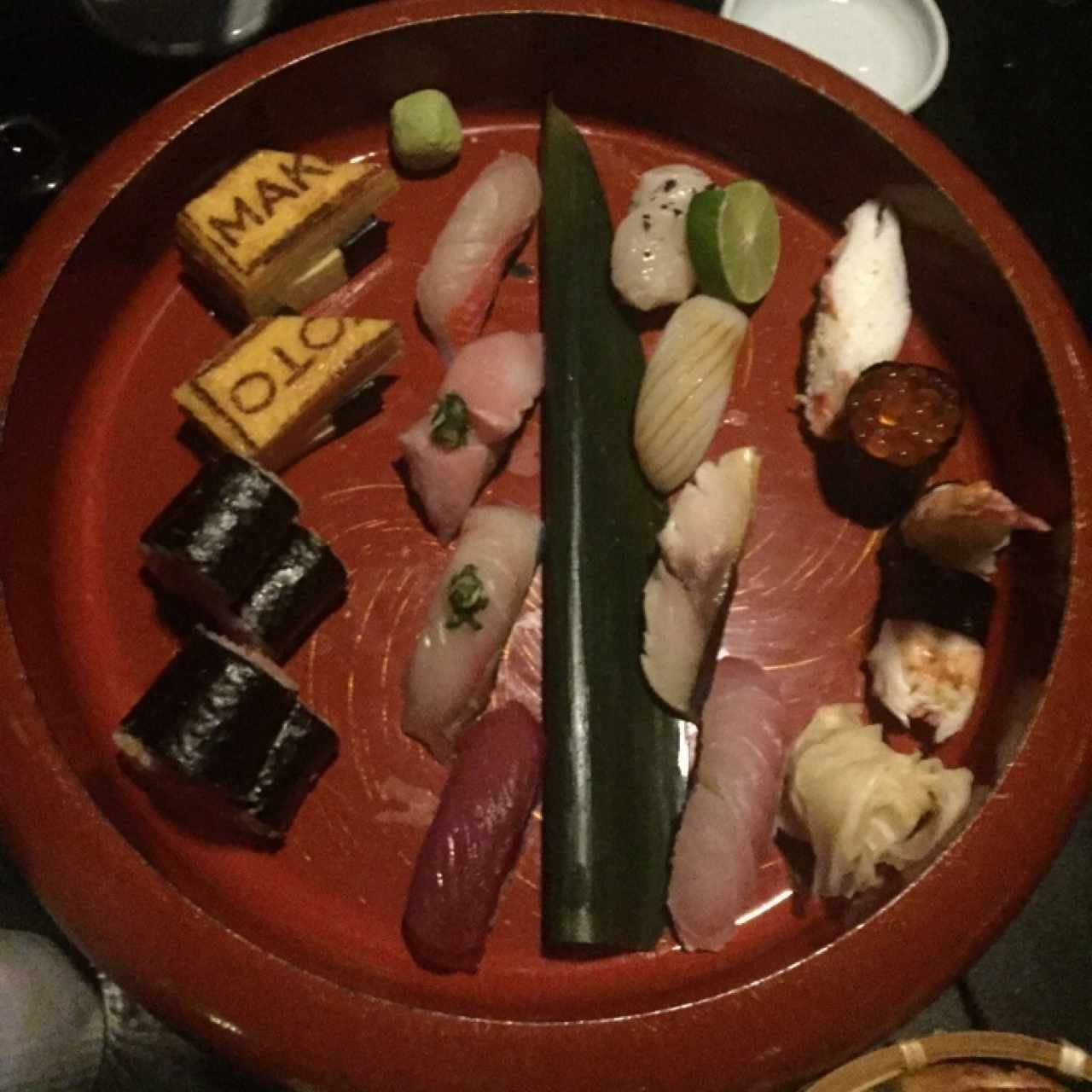 plato de sushi