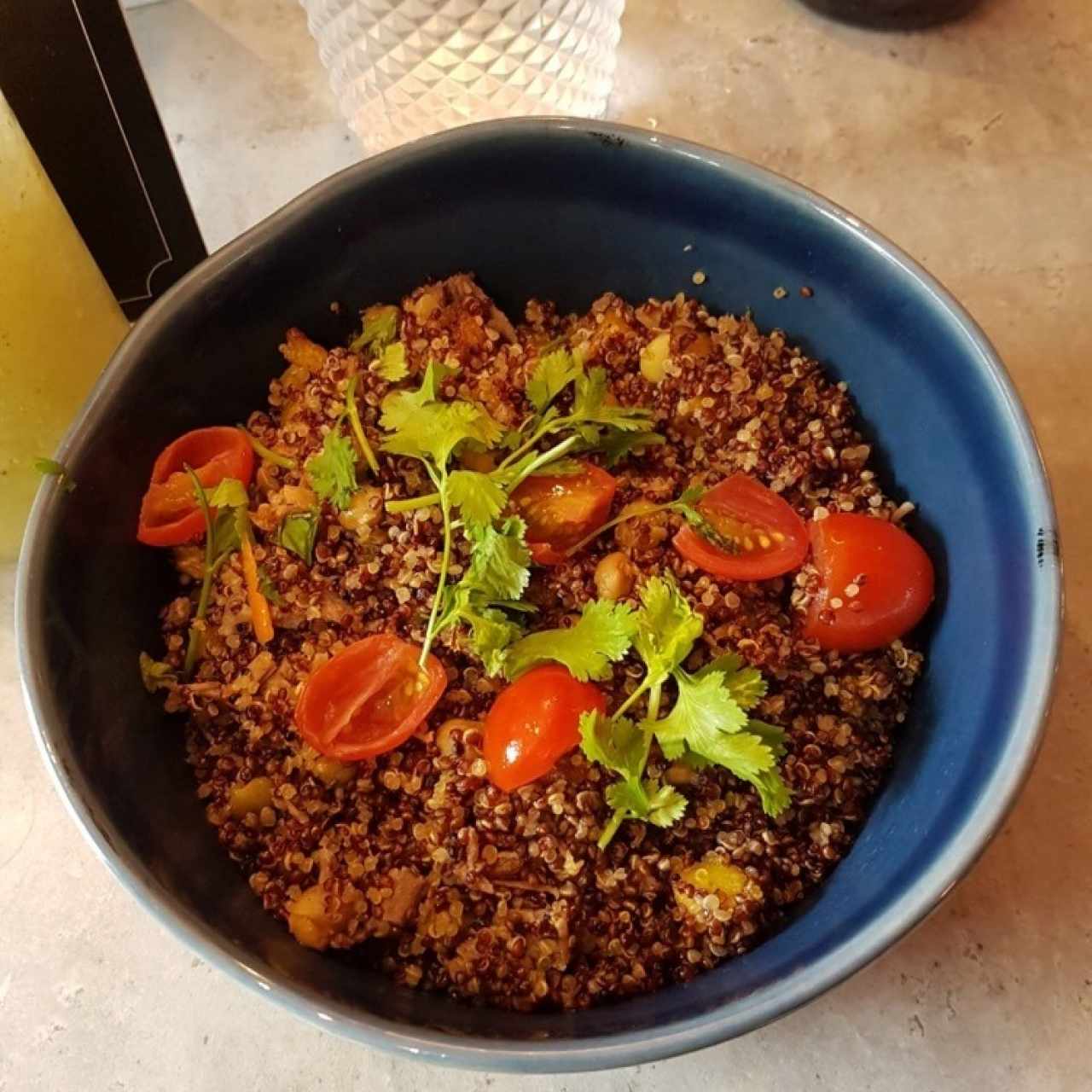 bowl panameño de quinoa
