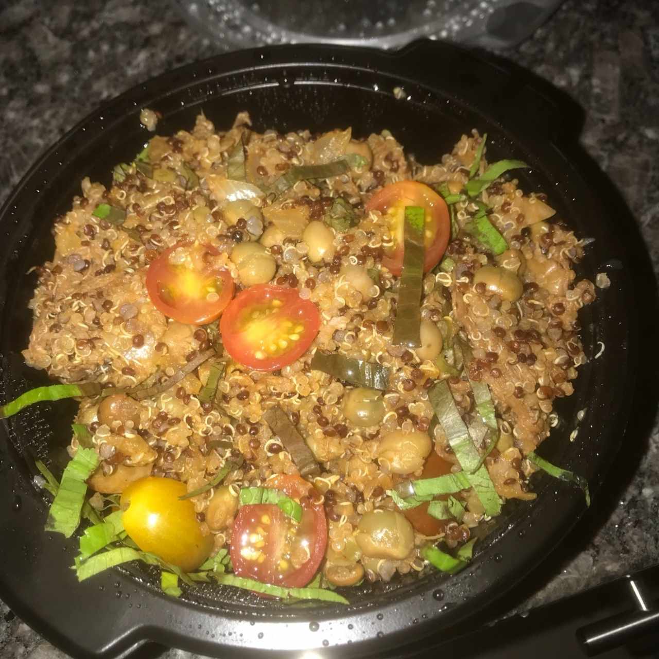 quinoa bowl panameño