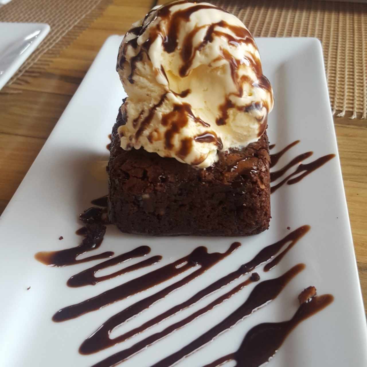  brownie con helado 