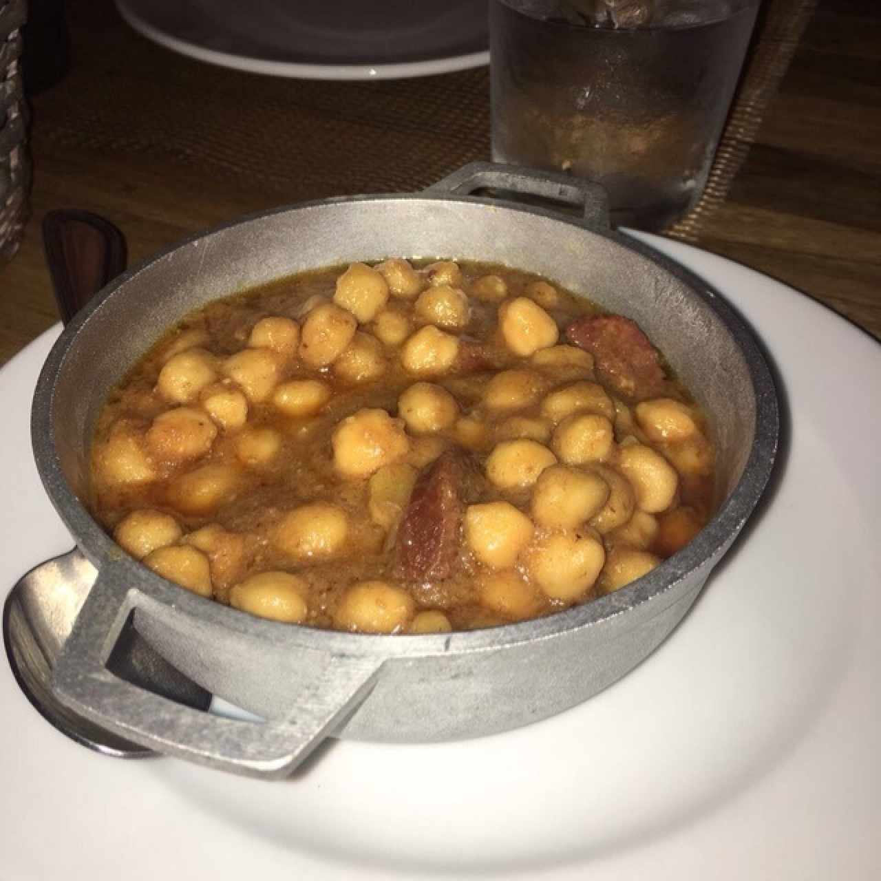 Garbanzos con chorizo