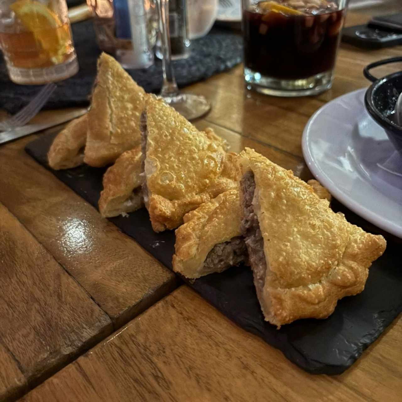 Empanadas argentinas de filete cortado a cuchillo