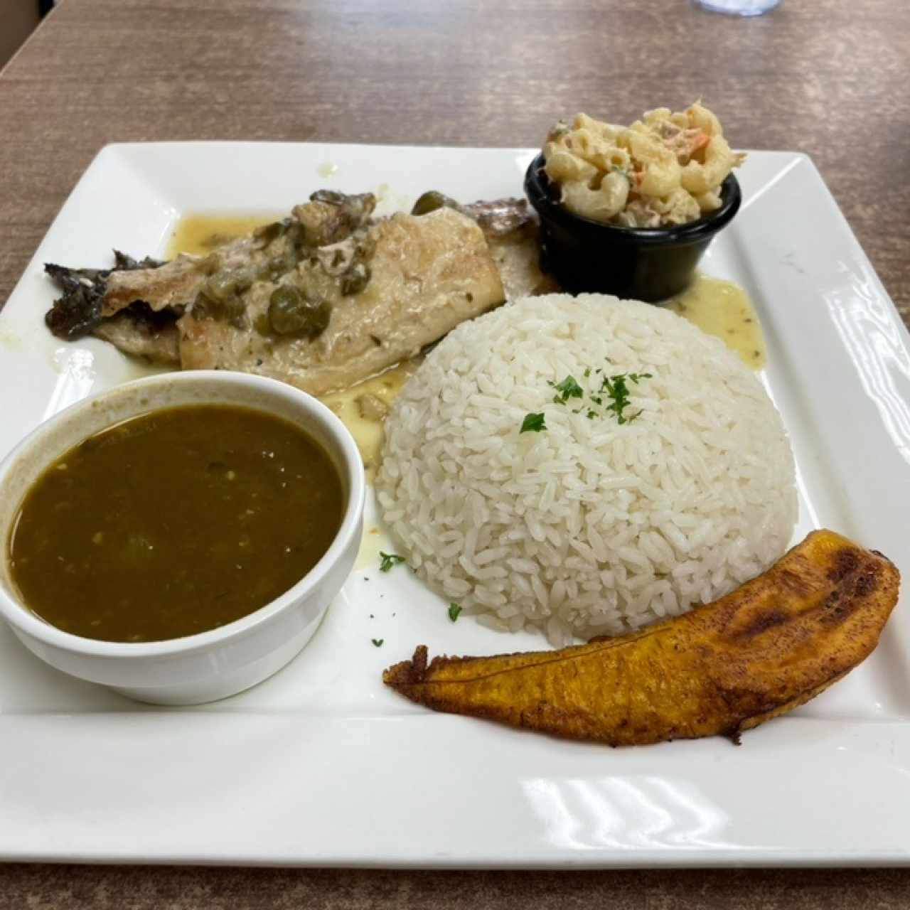 Filete de pescado en salsa merise 