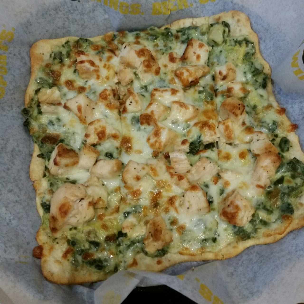 spinach artichoke flatbread