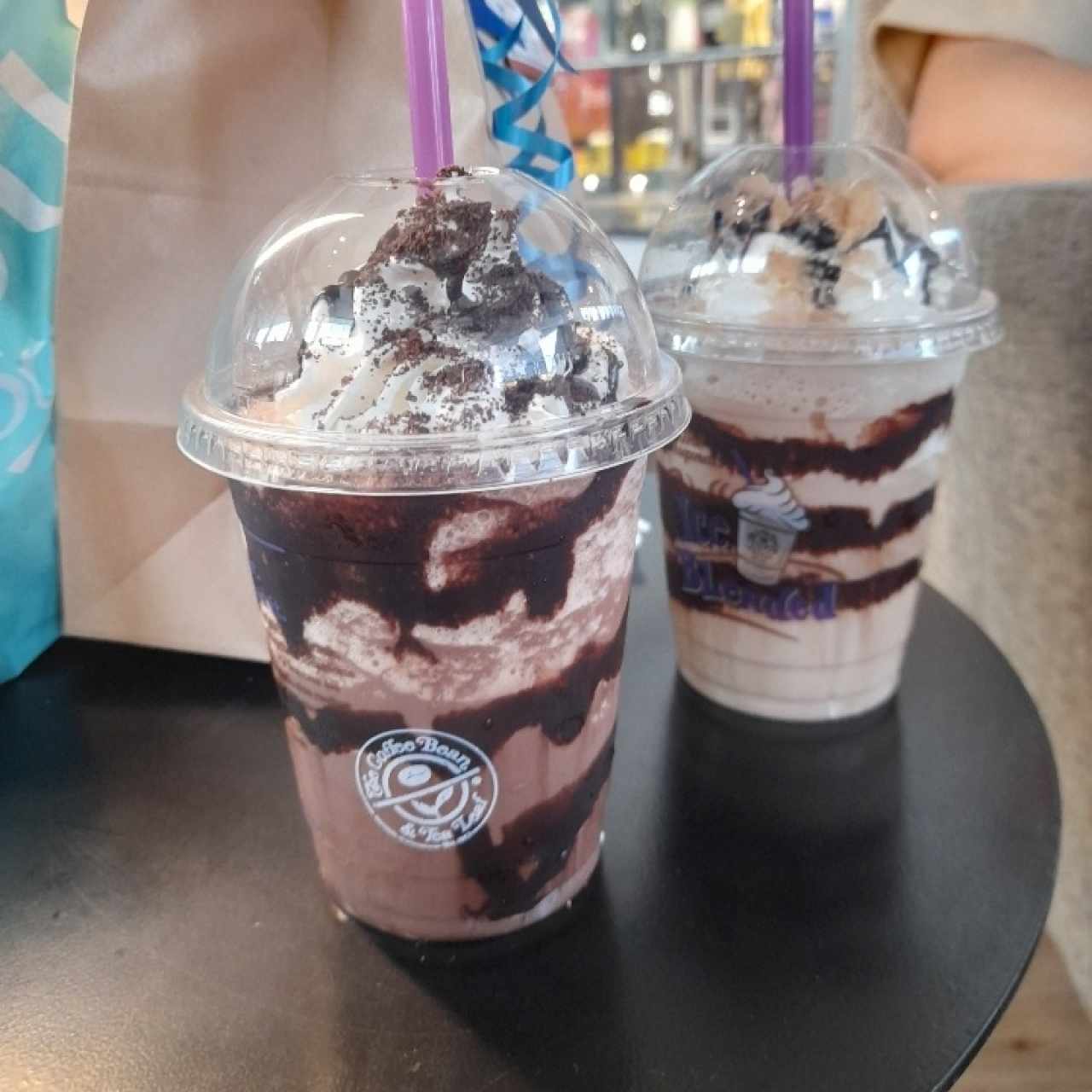 Iced blended ice chocolate